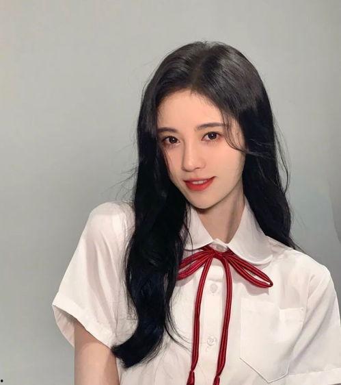 娱乐吃瓜君鞠婧祎吴宣仪,时尚对决与娱乐圈风云”